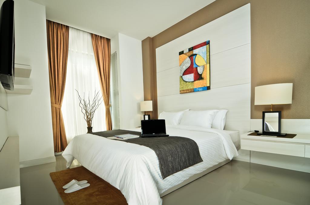 Umalas Hotel & Residence Seminyak  Room photo